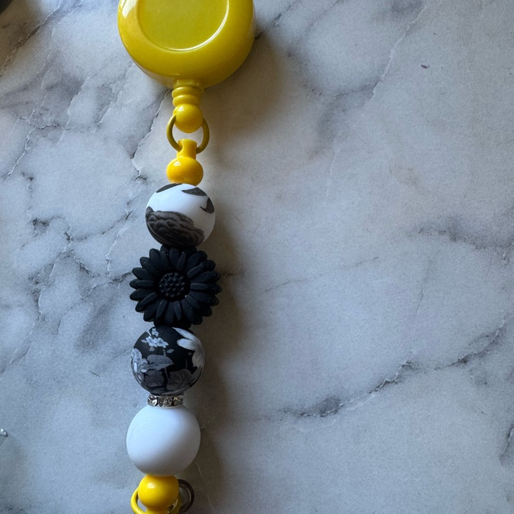 Badge reel